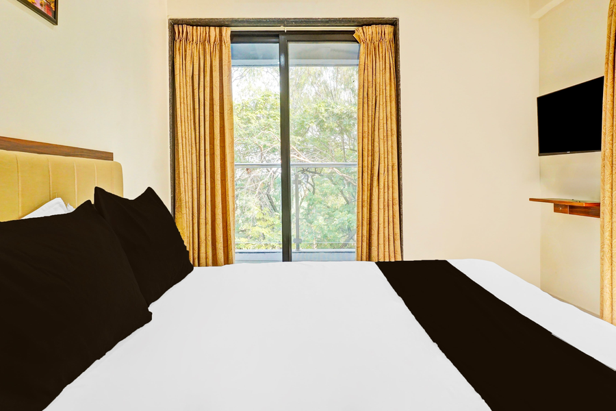 townhouse amanora park town formerly samrat inn