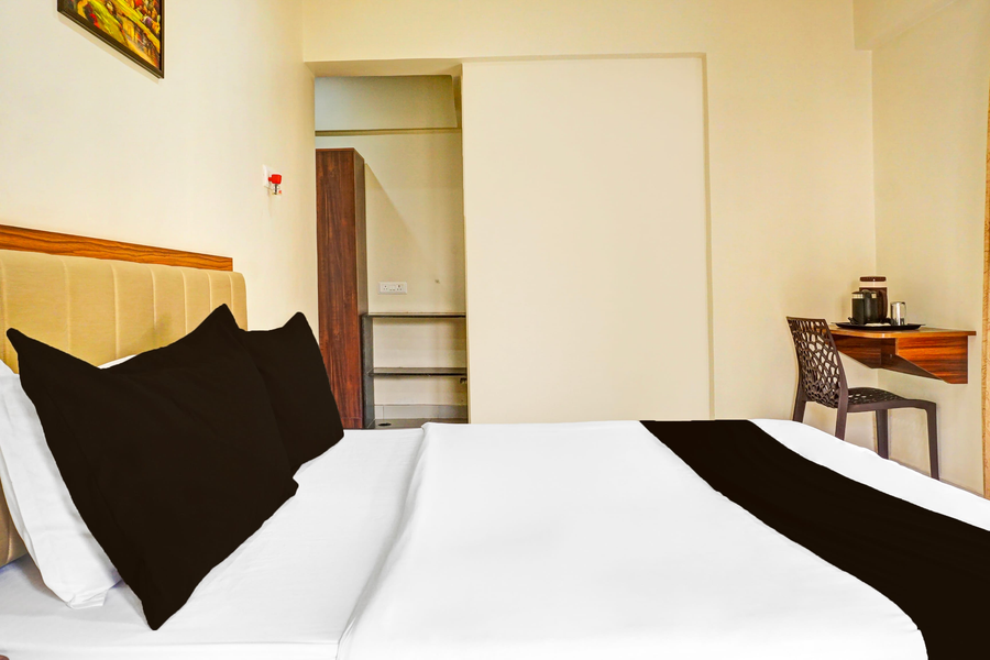 townhouse amanora park town formerly samrat inn