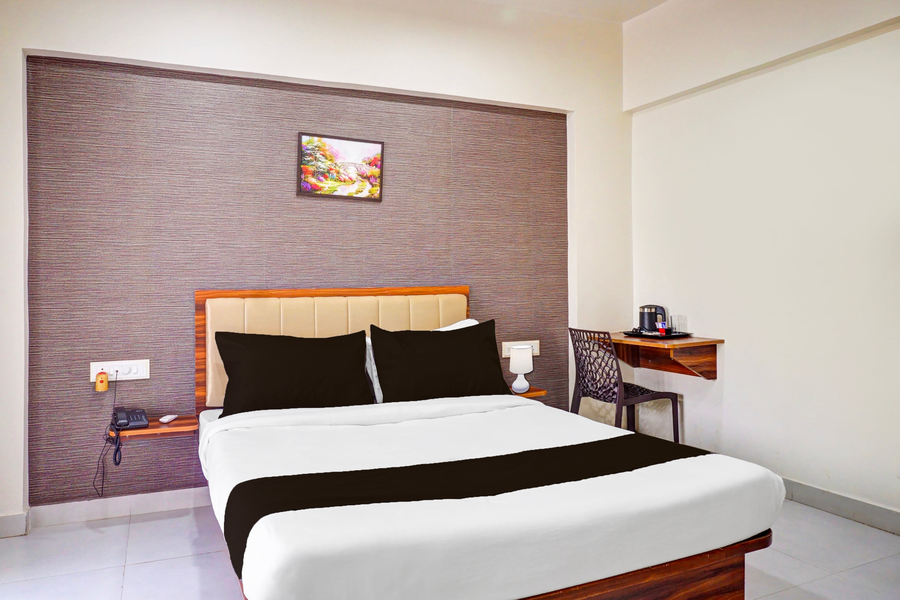 townhouse amanora park town formerly samrat inn