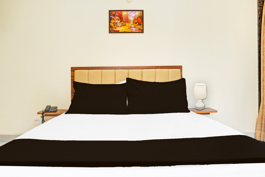 townhouse amanora park town formerly samrat inn