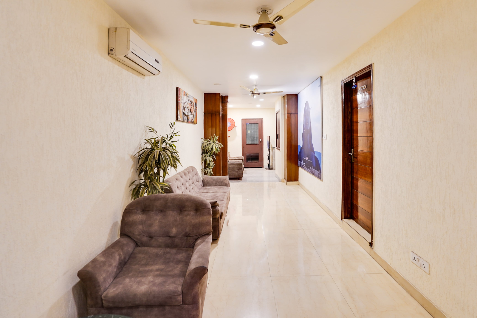 super townhouse oak silver city chowk formerly hw residency