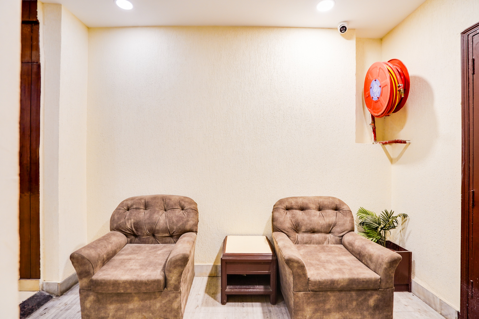 super townhouse oak silver city chowk formerly hw residency