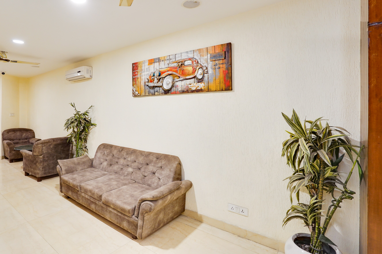 super townhouse oak silver city chowk formerly hw residency