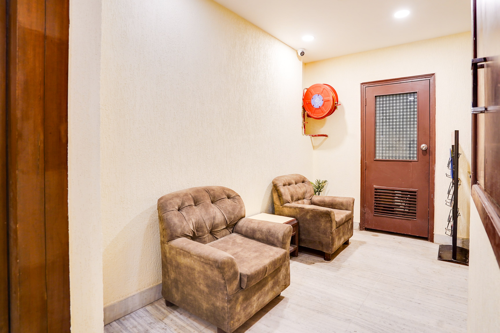 super townhouse oak silver city chowk formerly hw residency