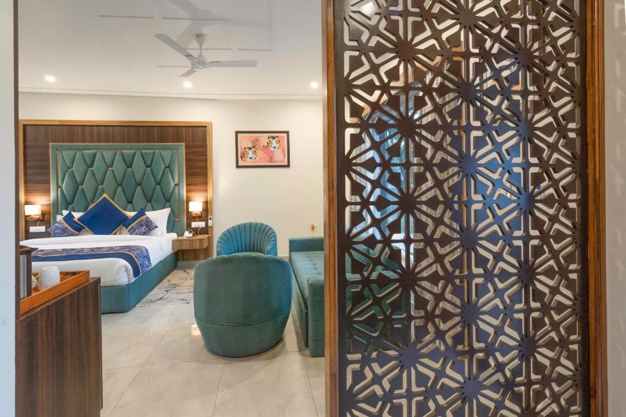 river heritage resort