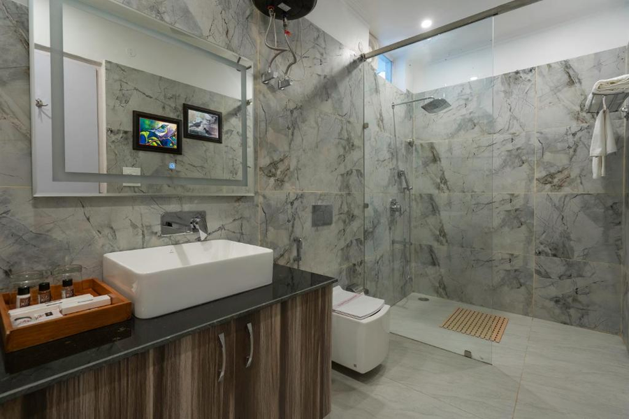 river heritage resort