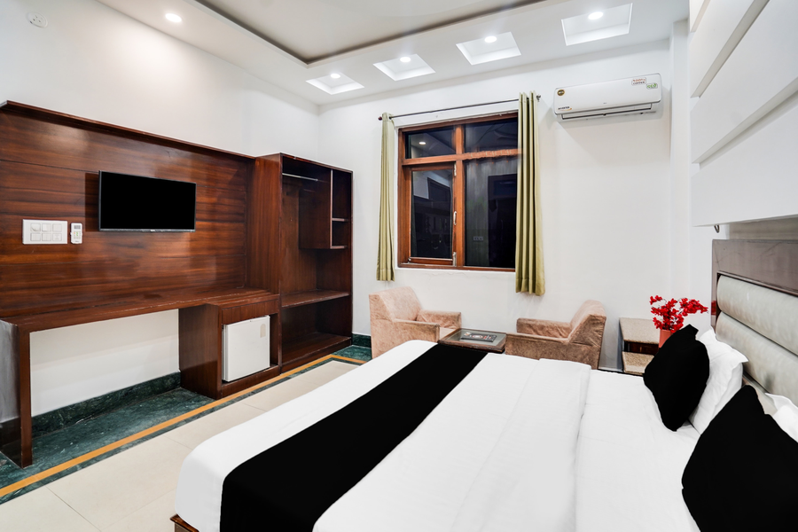 super townhouse selaqui chakrata road formerly selaqui