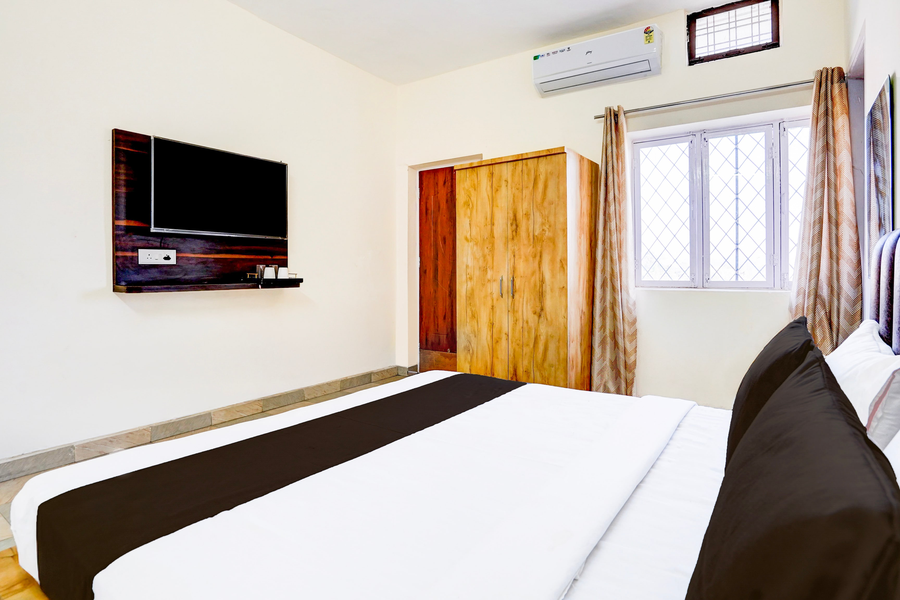 super hotel o sudhowala near nanda ki chowk