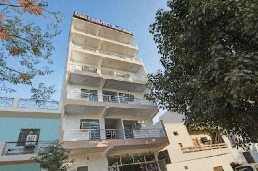 royal saprk inn1