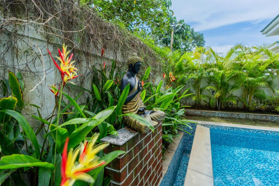 Elivaas 3 Bhk Pvt Pool & Bar - Villa Valerie,,4 star