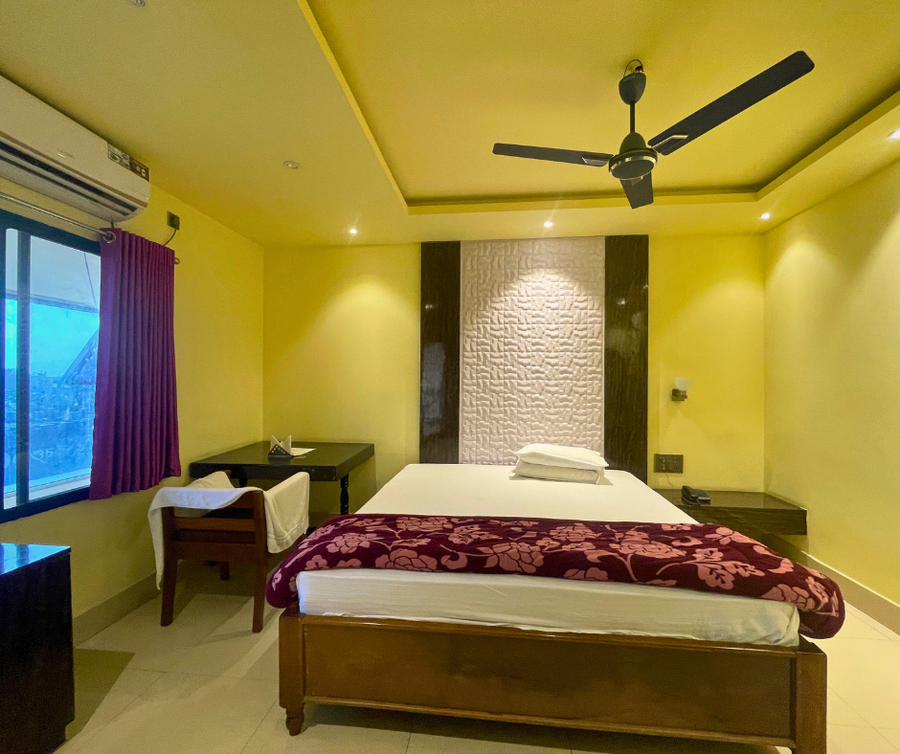 hotel living hub