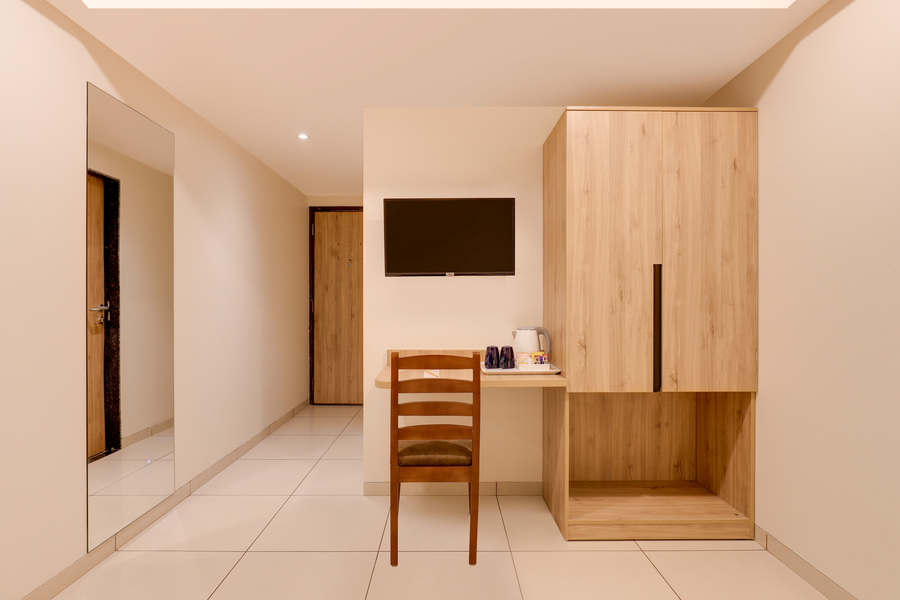keys lite by lemon tree hotels vadodara