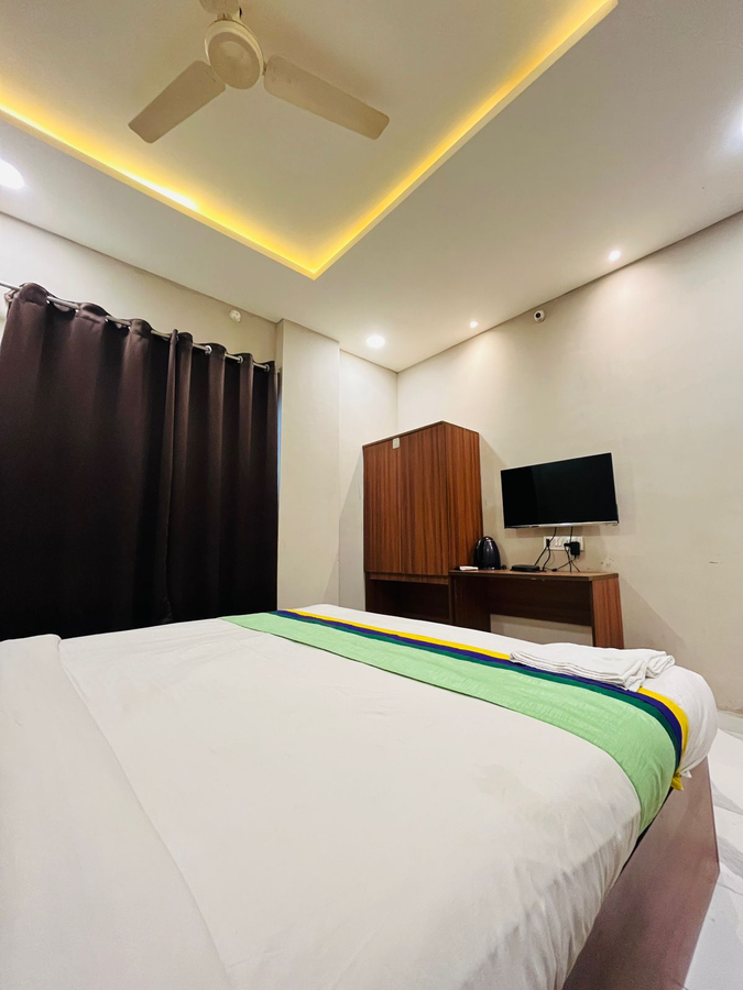 Wishotel Xpress Hotel Gk Inn,,3 star