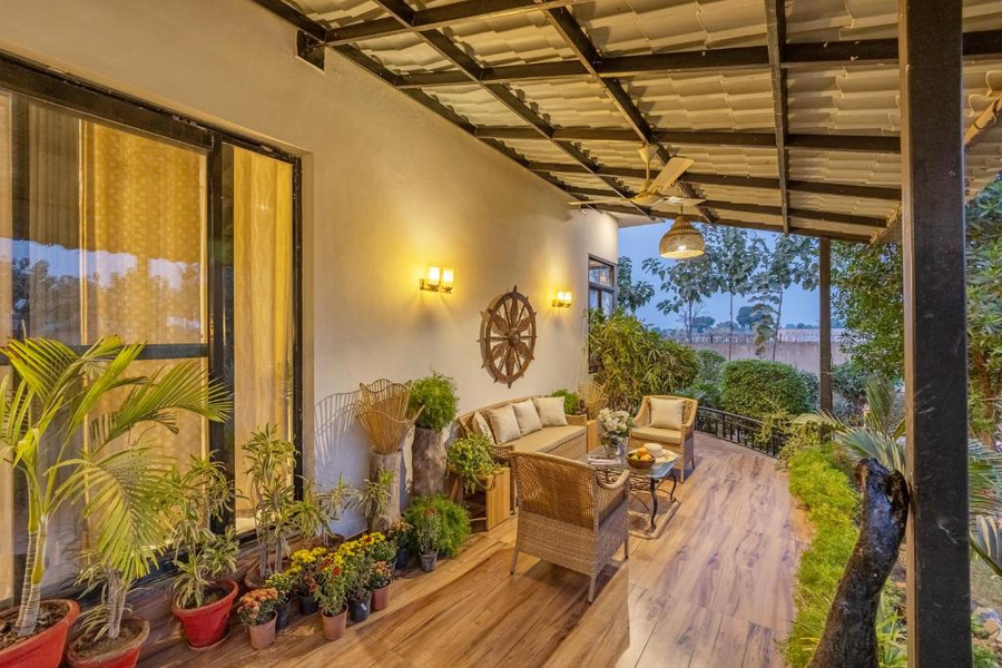 alaya stays dacha 3 bhk with jacuzzi