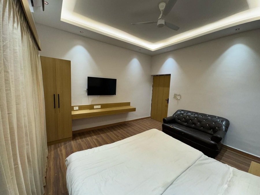 clay inn hotel dhunela sohna