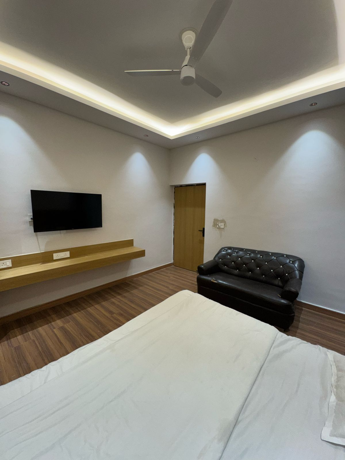 clay inn hotel dhunela sohna