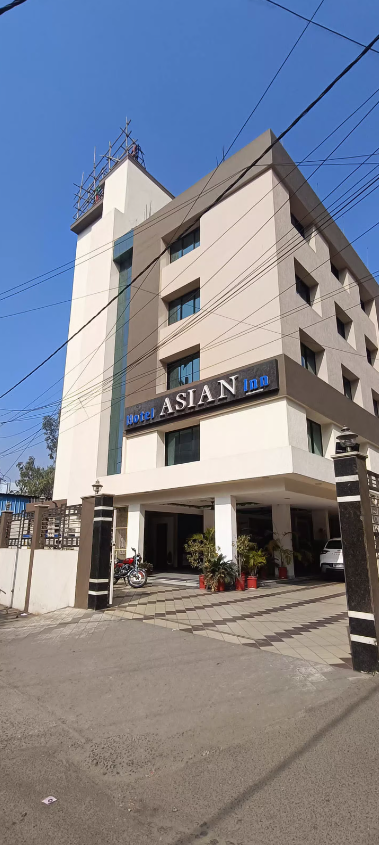 Hotel Asian Inn,Ganeshpeth Colony,3 star