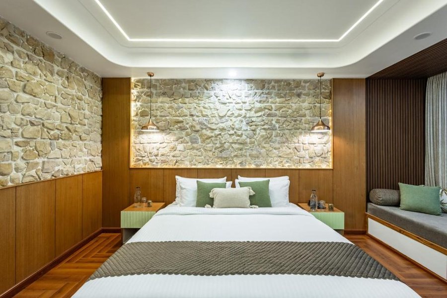 alaya stays 3bhk with garden evaara woods ridge