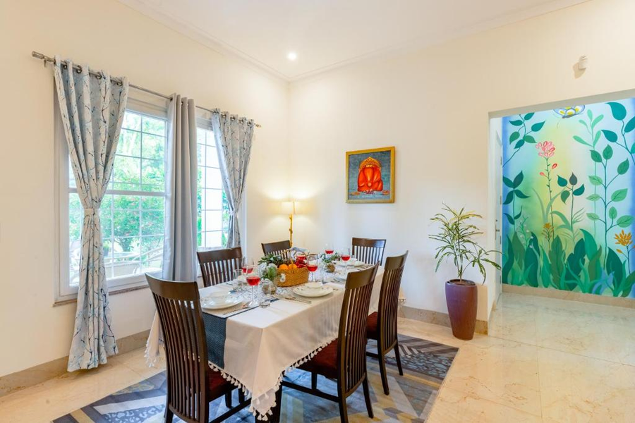 Alaya Stays 3 Bhk With Pvt Pool-Daffodil,Yashobhoomi Convention Center,2 star