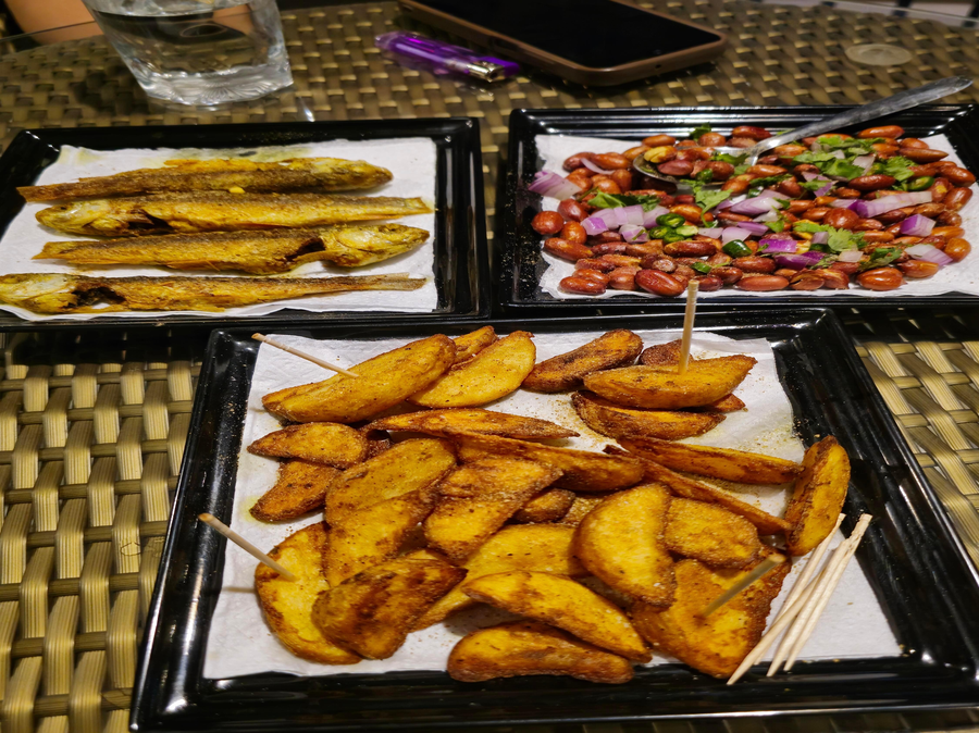 the gulmohar inn