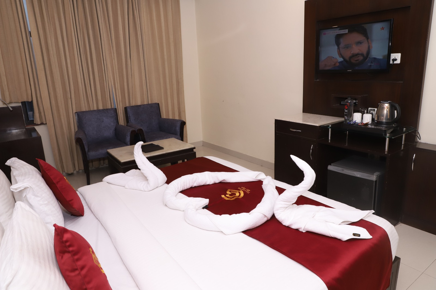 Hotel Cosmos Raj Plaza Jaipur,Sodala,3 star