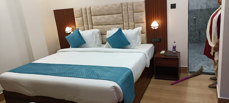 aquila hotel and conventions by the nexus