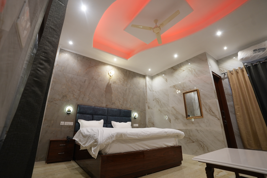 fabhotel paradise
