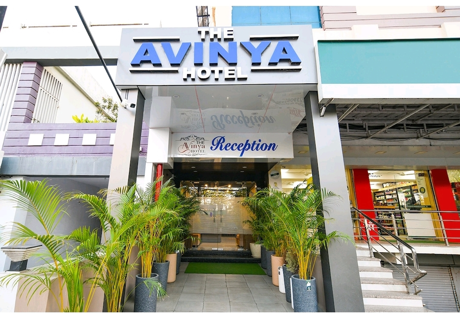 The Avinya Hotel,,3 star