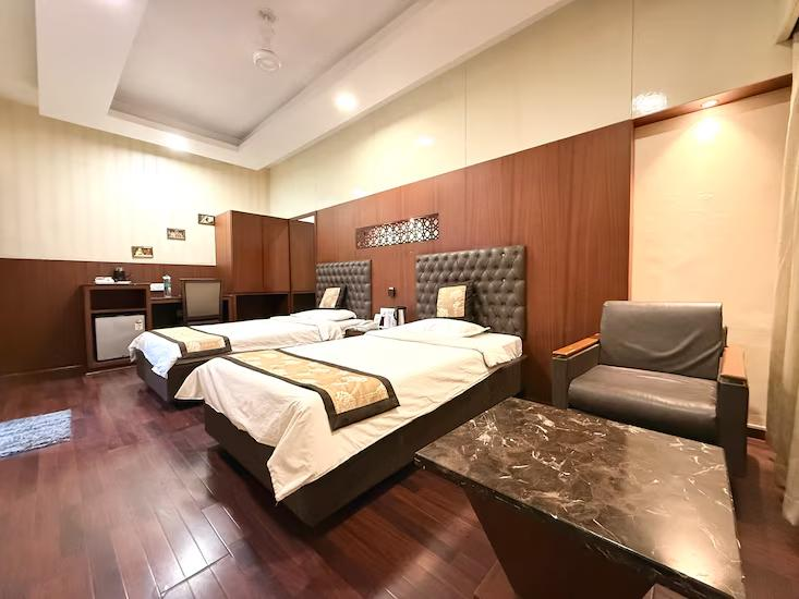 hotel president pure veg
