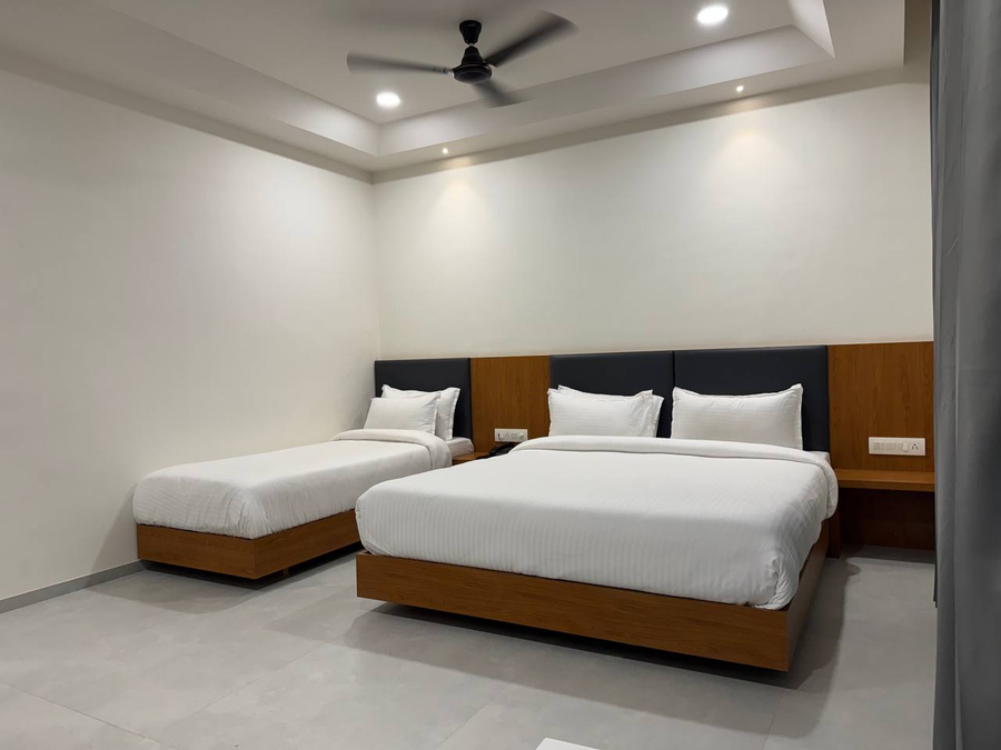 Hotel Madhukta Inn, 2.0 Km From Somnath Jyotirlinga Temple>>Prabhas Patan, Somnath ,3 star