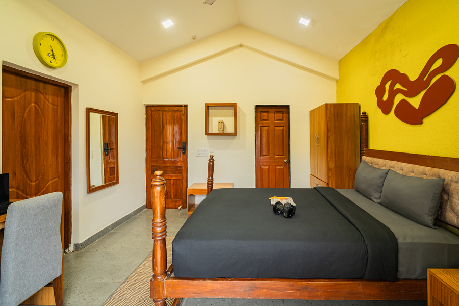 the hosteller goa anjuna