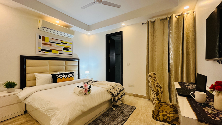 bluo 3bhk m block market greater kailash
