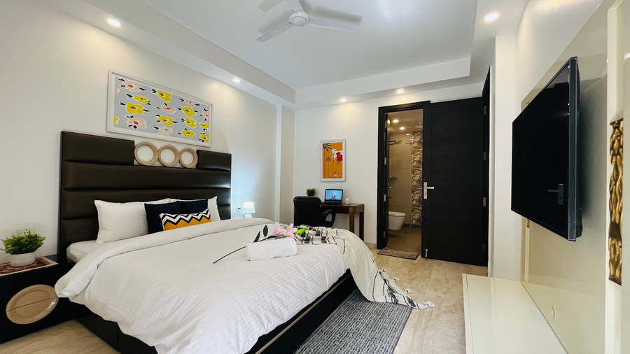 bluo 3bhk m block market greater kailash