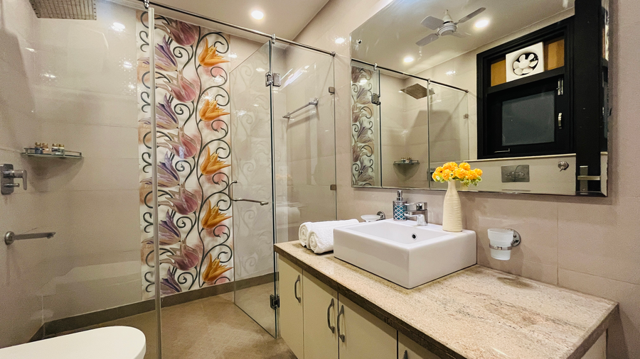 Bluo 3Bhk - M Block Market @ Greater Kailash,Greater Kailash,3 star