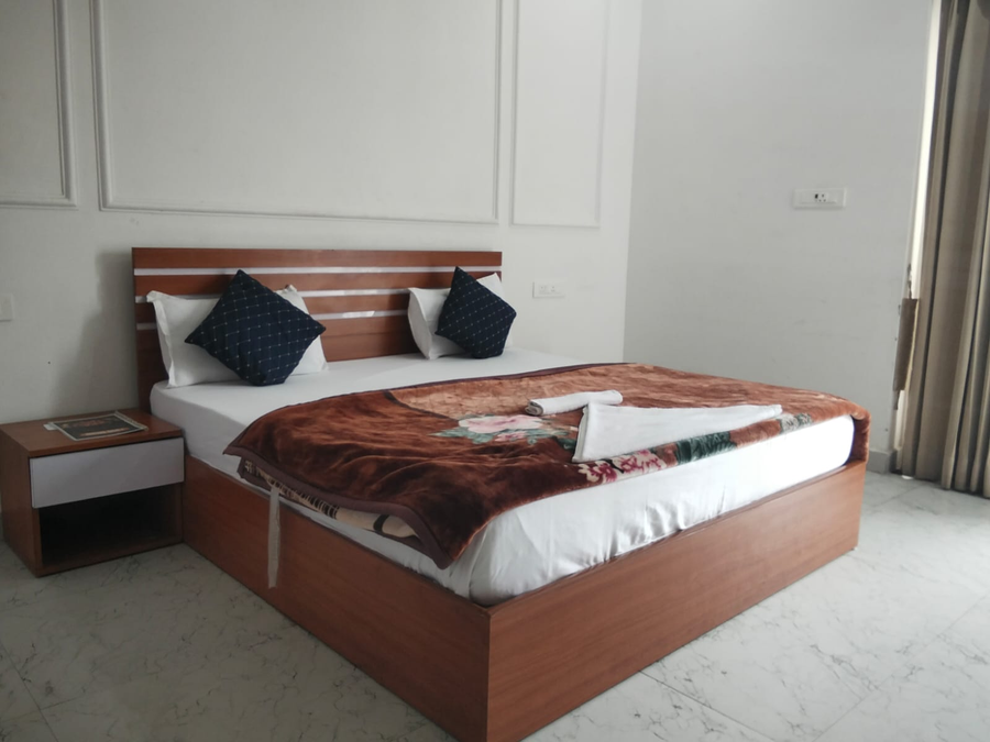 purple petal hotel rohtak
