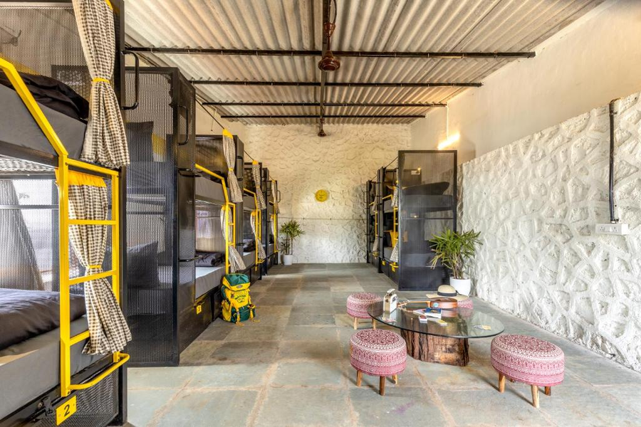 the hosteller bhandardara