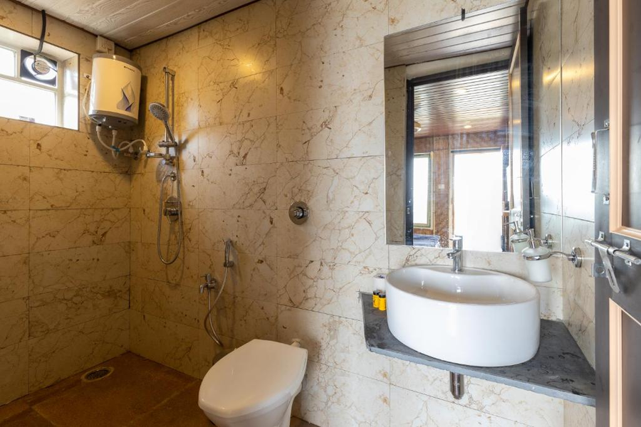 the hosteller bhandardara