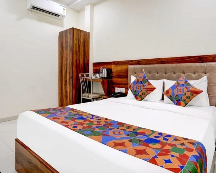 hotel golden sands inn