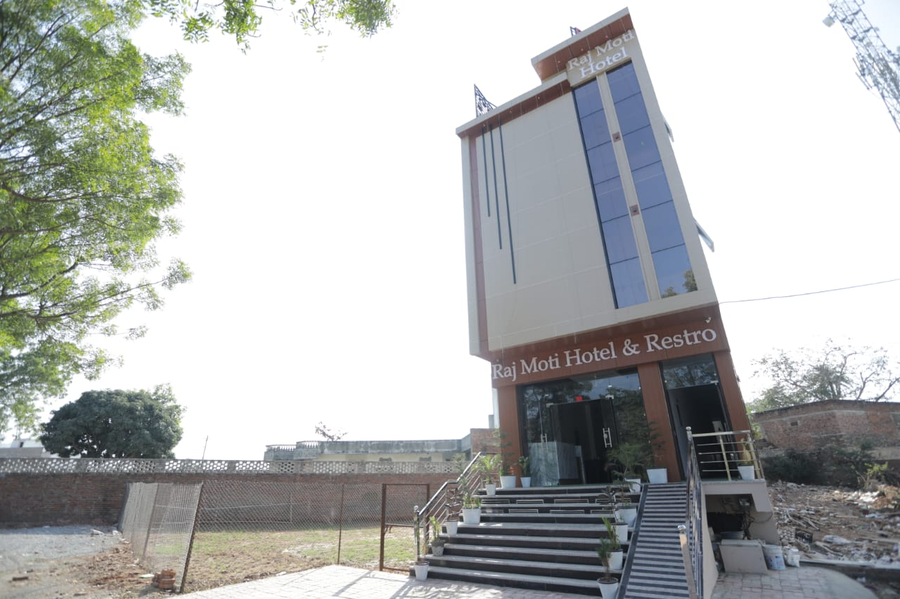 Raj Moti Hotel And Restro,,3 star