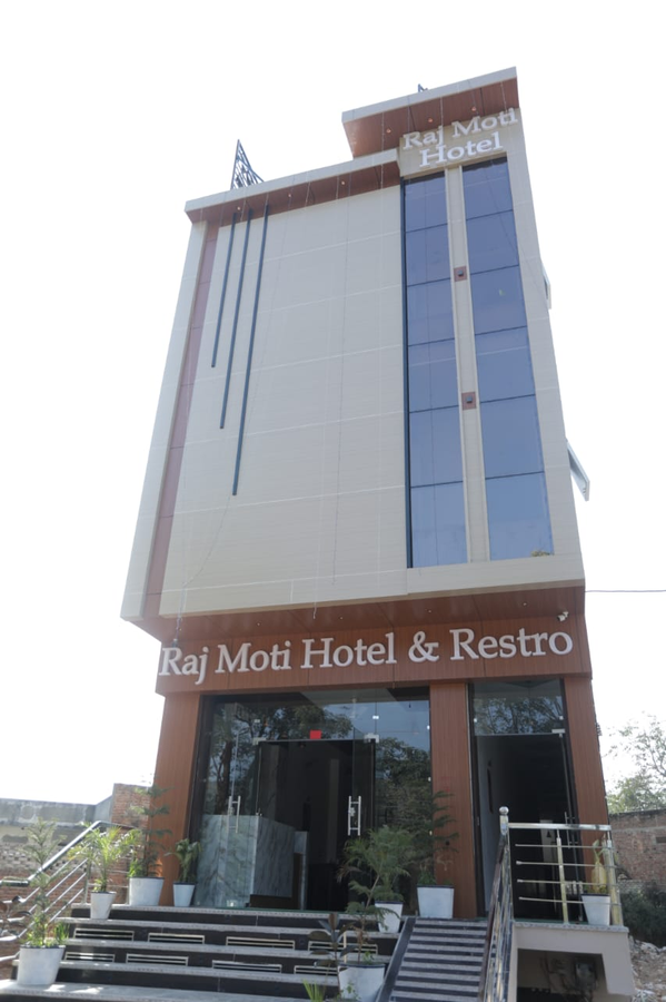 Raj Moti Hotel And Restro,,3 star