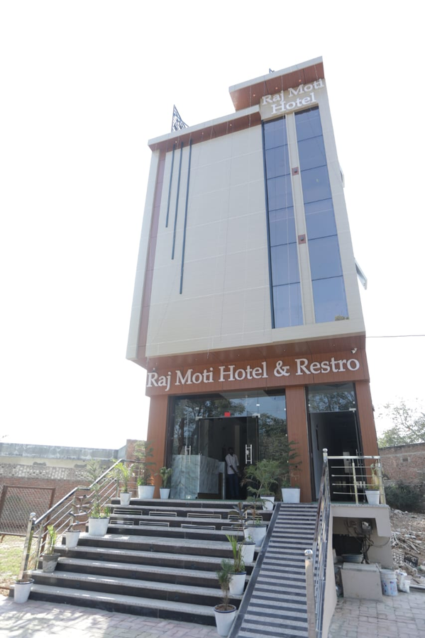 Raj Moti Hotel And Restro,,3 star