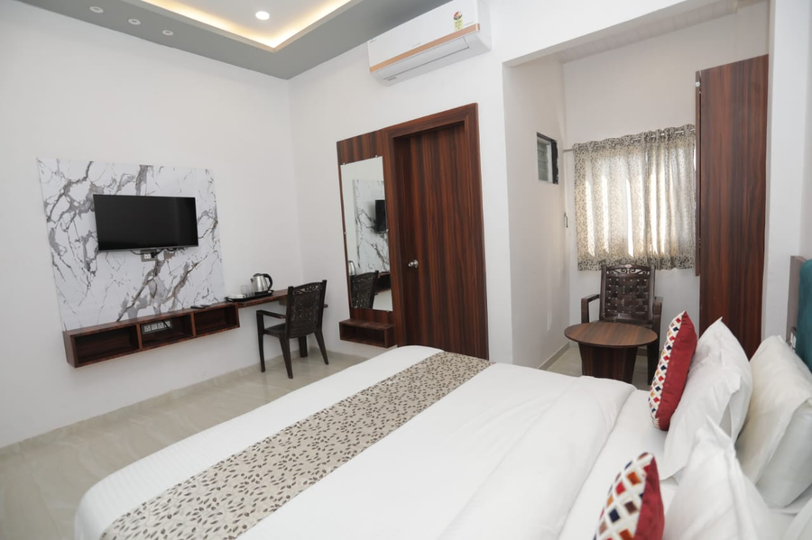 raj moti hotel and restro