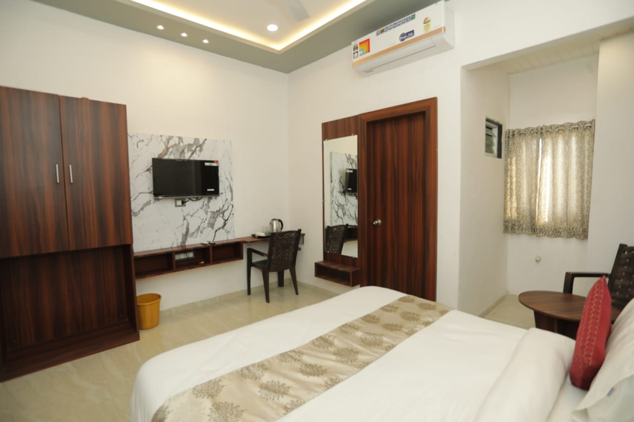 raj moti hotel and restro