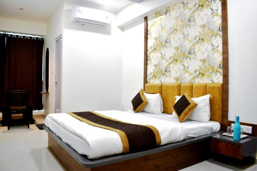 hotel white house