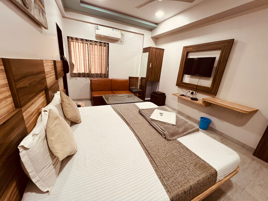hotel pragati inn