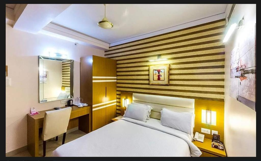 The Regal Park Hotel,,3 star