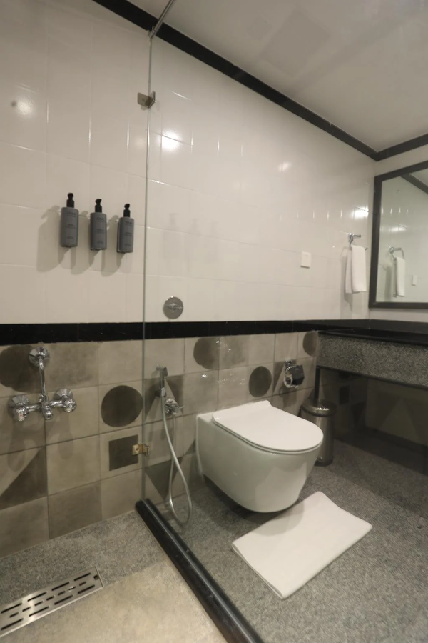 shilton international hotel