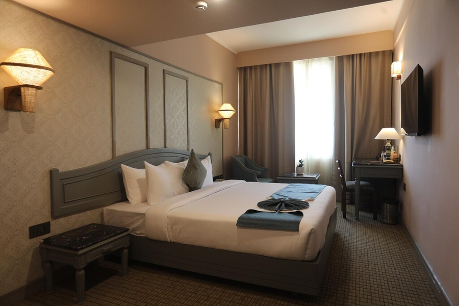 Shilton International Hotel,,3 star