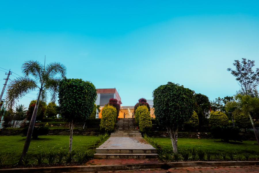 golden hill resort