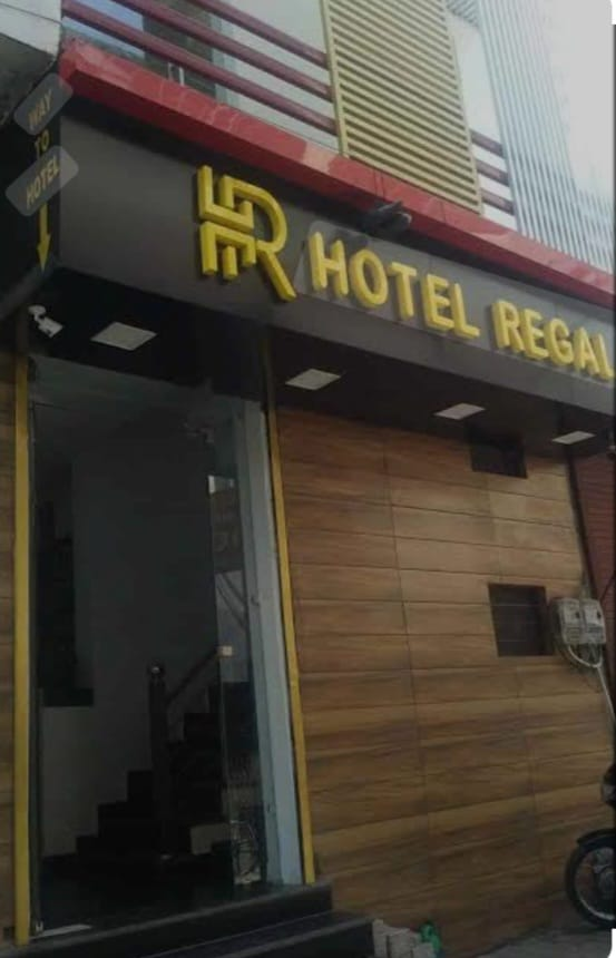 Hotel Regal,,3 star